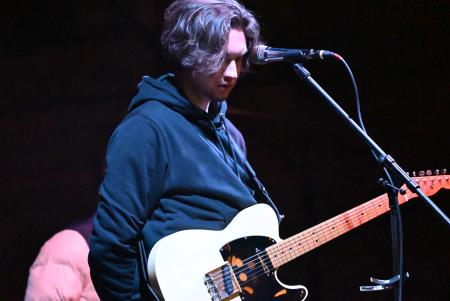 Včeraj je prvi koncert Pravljičnega Kamnik privabil število obiskovalcev (46)